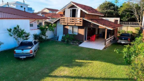 Casa nos bairro dos Ingleses em Florianópolis, próxima a praia, supermercados, padarias e farmácias.
